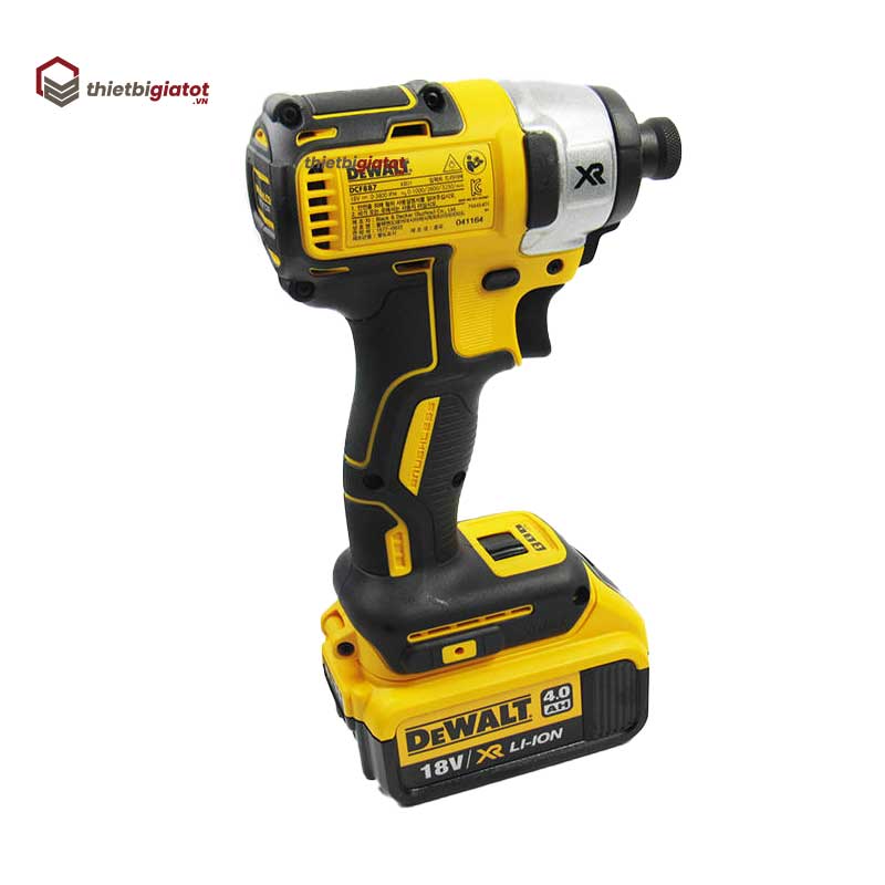 Máy Bắn Vít Dewalt DCF887N-KR (Không pin sạc)