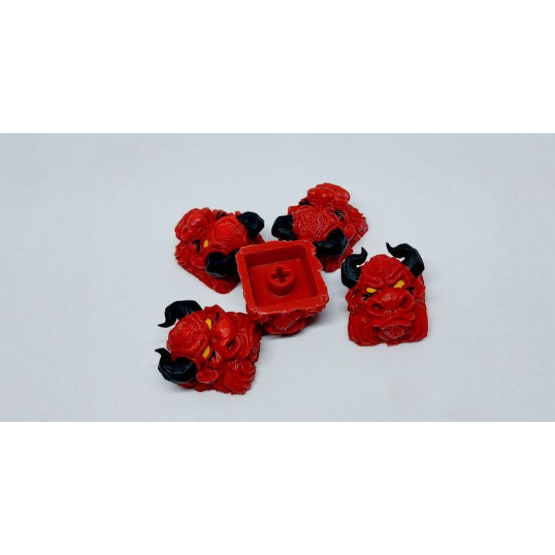 Keycap Bò Clone tone đỏ đậm đen trang trí bàn phím cơ.