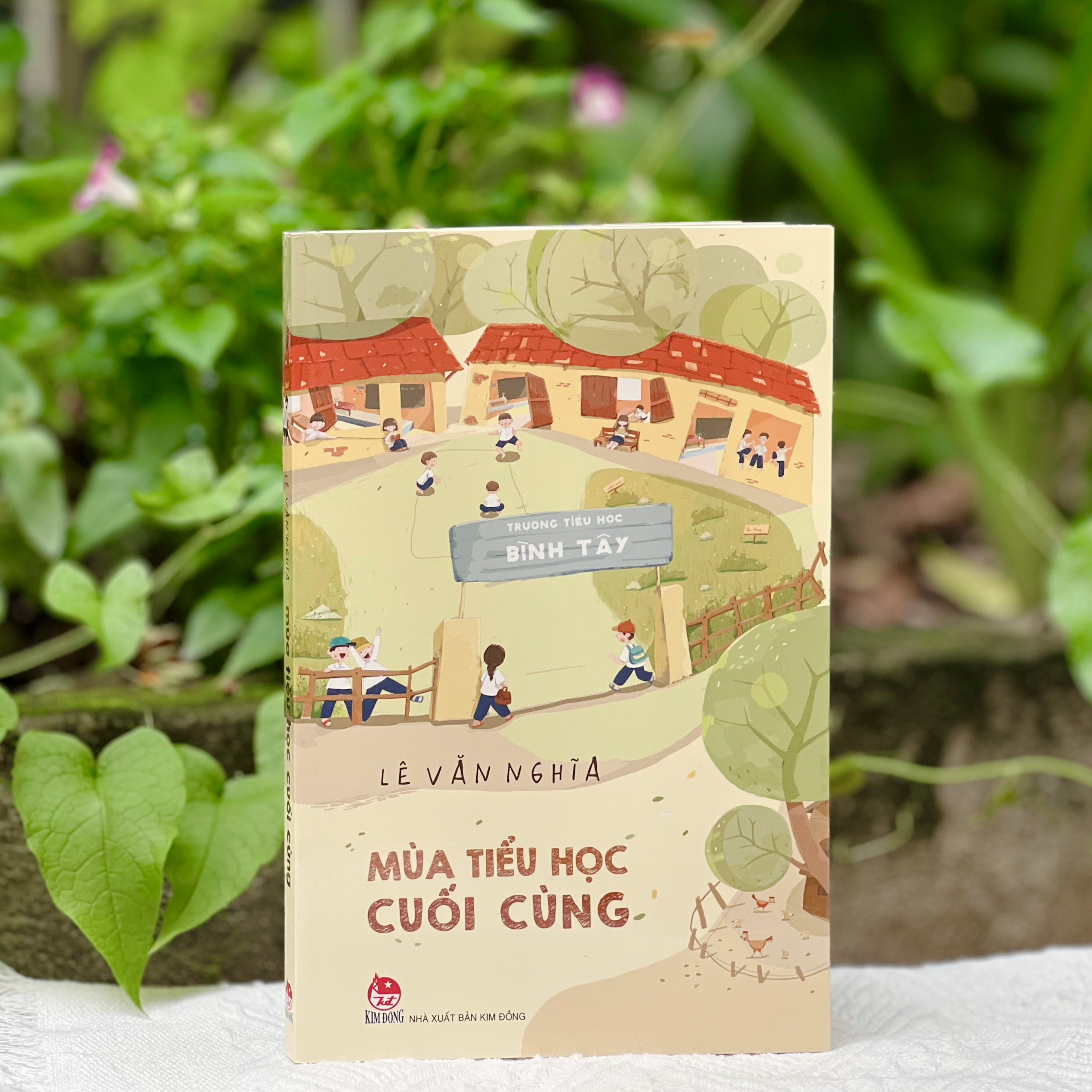 Sách - Mùa Tiểu Học Cuối Cùng - NXB Kim Đồng - Bìa Mềm