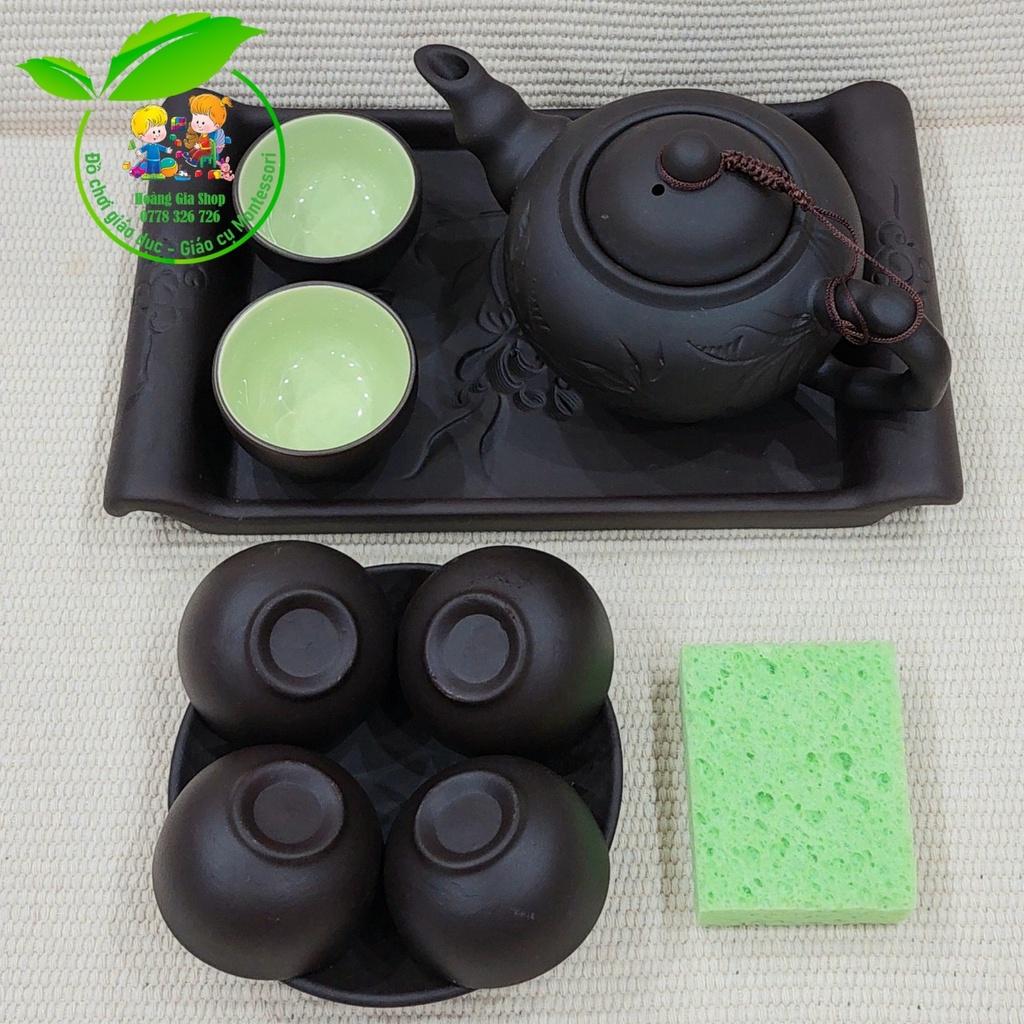 Bộ bàn trà dùng trong tiệc trà