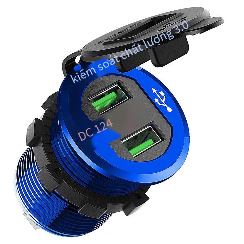 Giá đặc biệt mới ô tô xe máy sửa đổi USB sạc điện thoại di động máy tính bảng QC3.0 kim loại sạc nhanh cung cấp nhiệt sạc ô tô