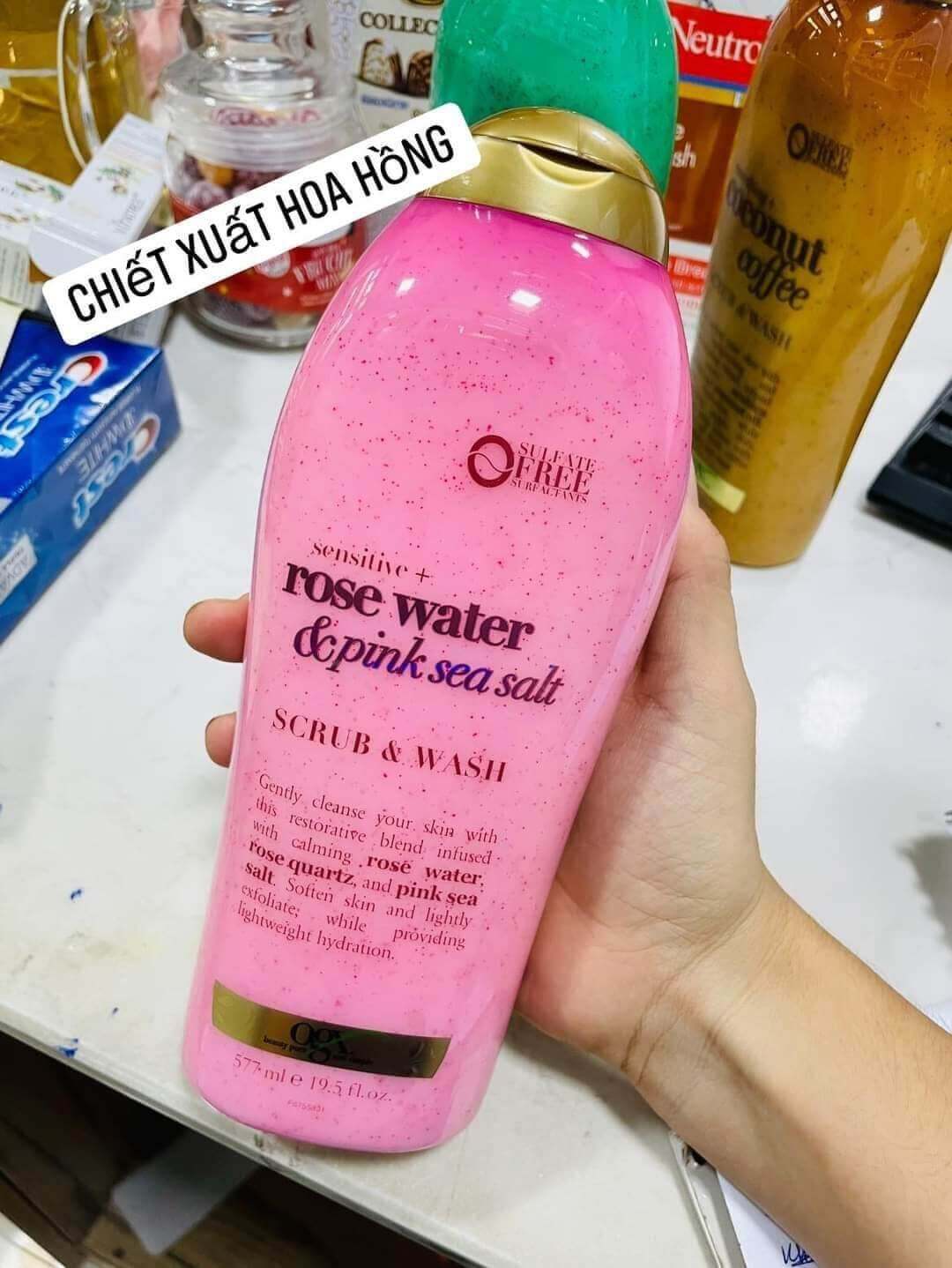 Tắm tẩy tế bào chết OGX Rose Water Pink Sea - Mỹ chai 577ml ( không xuất hóa đơn đỏ )