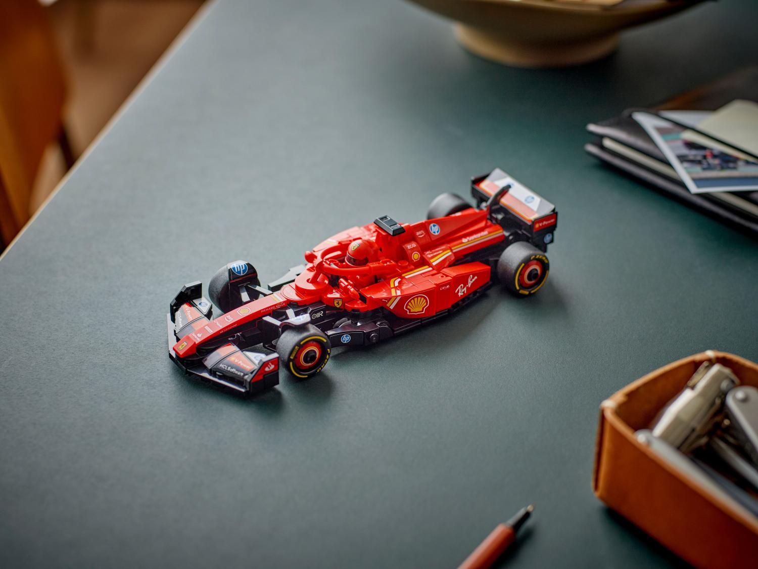 Đồ Chơi Lắp Ráp Xe Đua Ferrari SF-24 F1 - Lego Speed Champions 77242 (275 Mảnh Ghép)