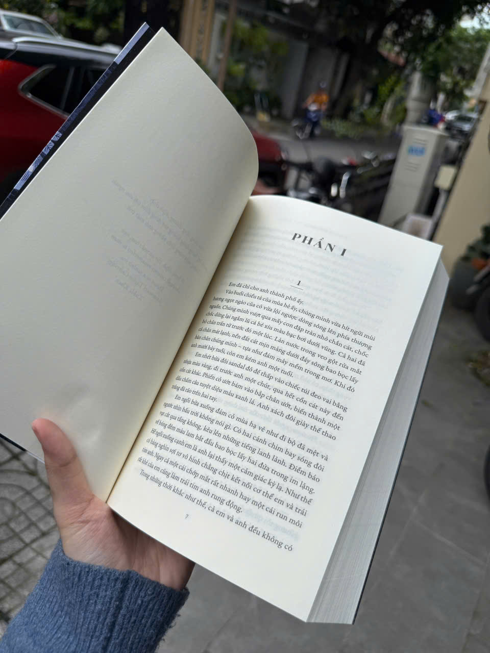 Sách - Thành phố và những bức tường bất định (Haruki Murakami) (Nhã Nam HCM)