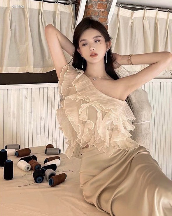 ĐẦM SET CHÂN VÁY DÀI MIDI SATIN BÓNG SUÔNG TRƠN + ÁO LỆT VAI BÈO DỰ TIỆC ĐI BIỂN DẠO PHỐ