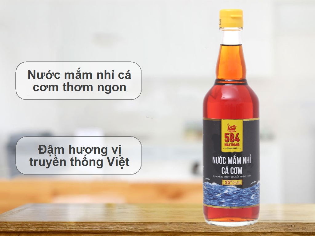 Hộp 2 chai Nước mắm Nhỉ Cá cơm 35 độ đạm - 584 Nha Trang-Chai PET - Chai 500ml, Date luôn mới.nhất