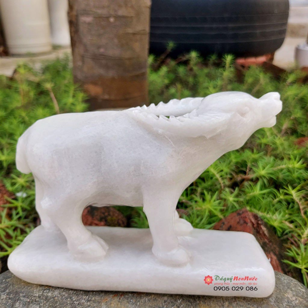 Tượng đá trâu 12 con giáp phong thủy đá trắng 15cm đá Non Nước