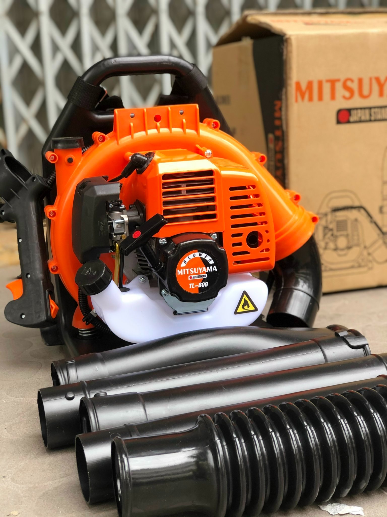 Máy Thổi Lá 2 Thì 1.25Kw Mitsuyama TL-808