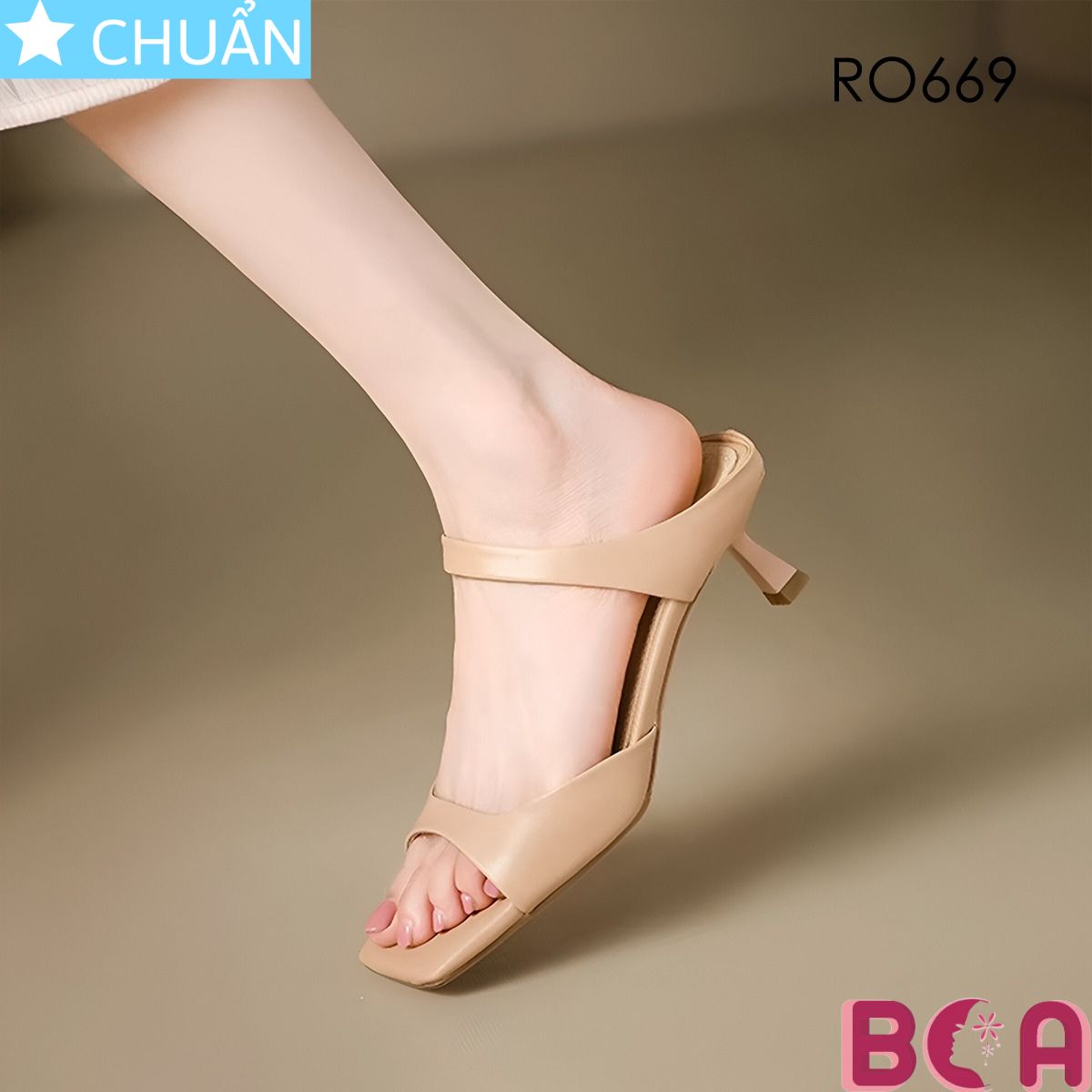 Giày hở mũi nữ cao gót 4 phân RO669 ROSATA tại BCASHOP thoải mái, đơn giản nhưng tôn chân và sang trọng, tinh tế
