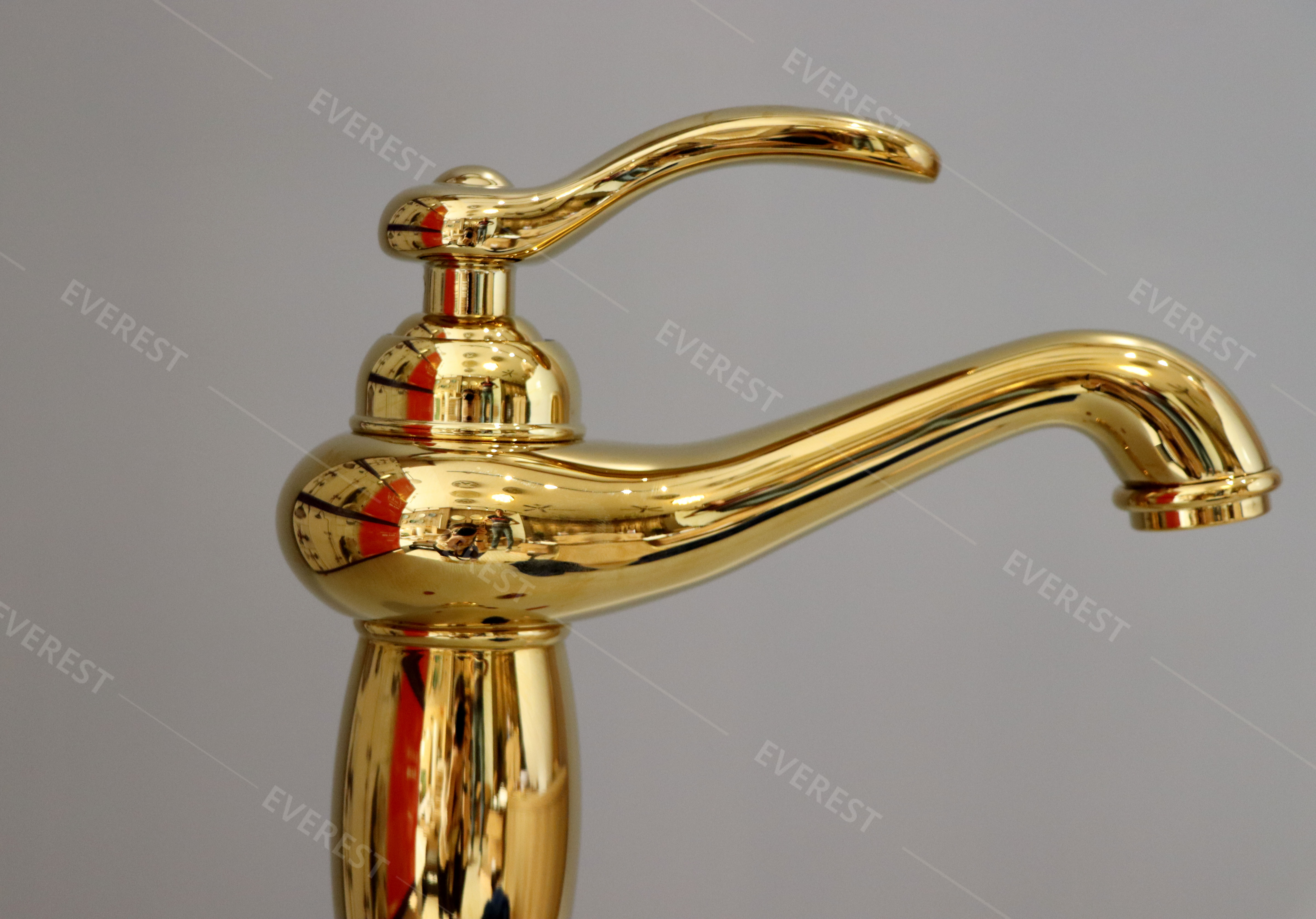 Vòi rửa mặt lavabo mạ vàng EVEREST EV-MV23