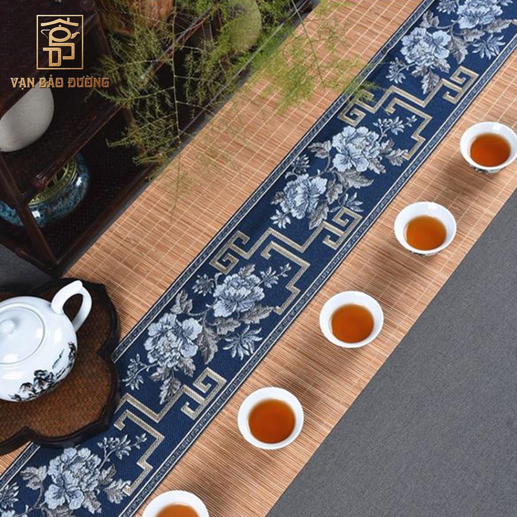 Chiếu trúc trải bàn trà phối lót vải thổ cẩm sang trọng Vạn Bảo Đường - VBD050