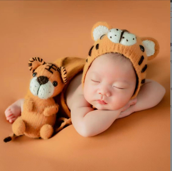 Mũ len Lông Xù mã Hổ cho bé trai bé gái ( sp chỉ mũ không khăn và giày ) cho bé từ 5-24 tháng tuổi