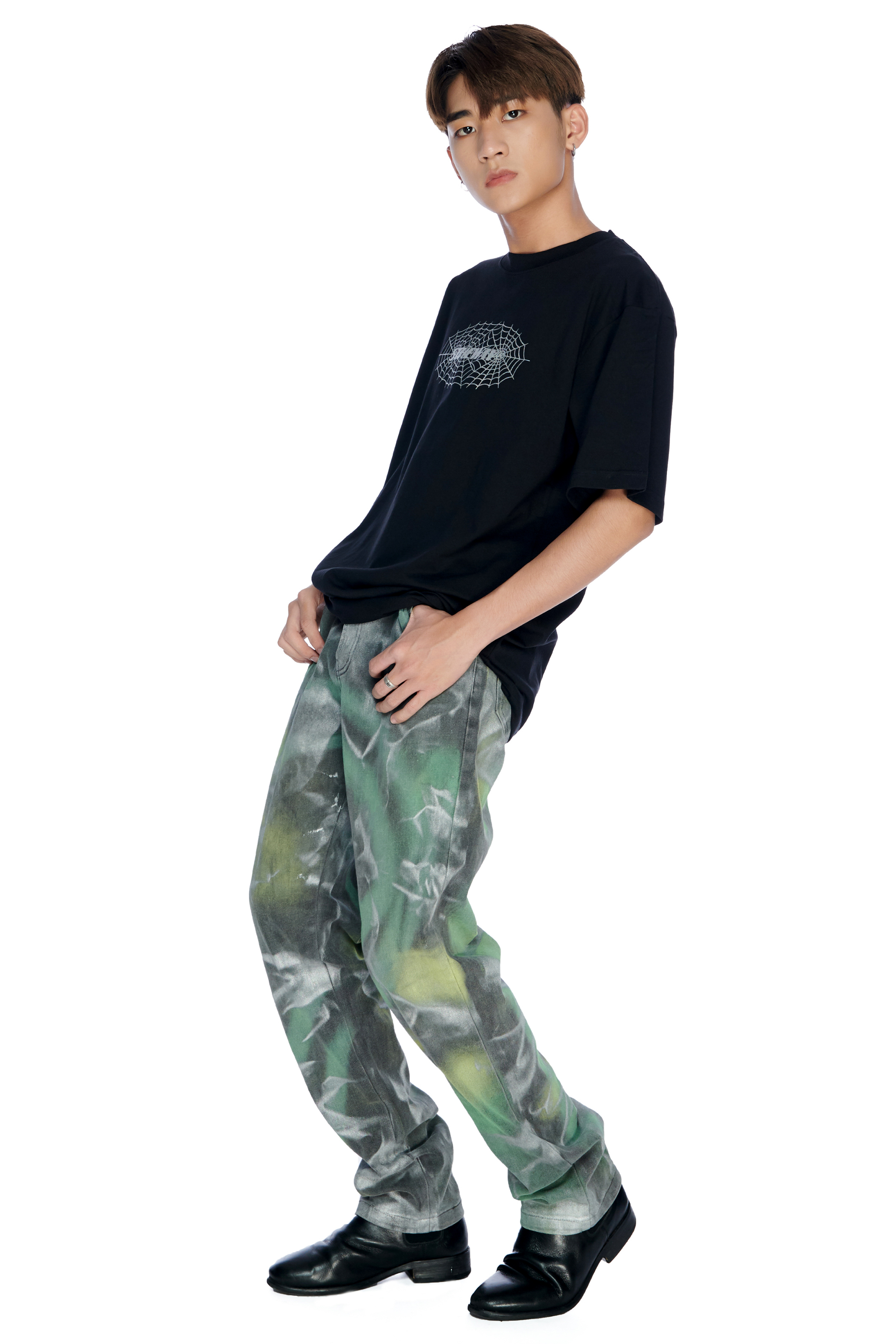 5THEWAY /spider web/ NEW TEE in BLACK aka Áo Thun Đen