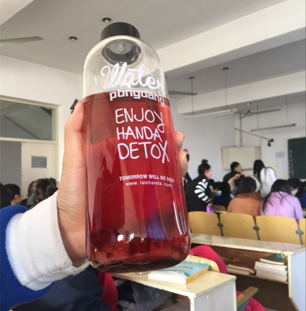 Bình Nước Detox Đẹp Water Pongdang Trong Suốt 1000ml Kèm Túi Vải