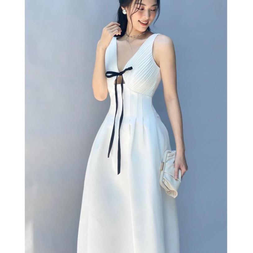 QUẢNG CHÂU Đầm maxi trắng đi tiệc thiết kế cổ V dập ly, đính nơ ngực, dáng xòe sang trọng CAO CẤP