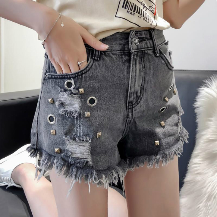 Quần short jeans đính hạt cá tính Mã: QN938