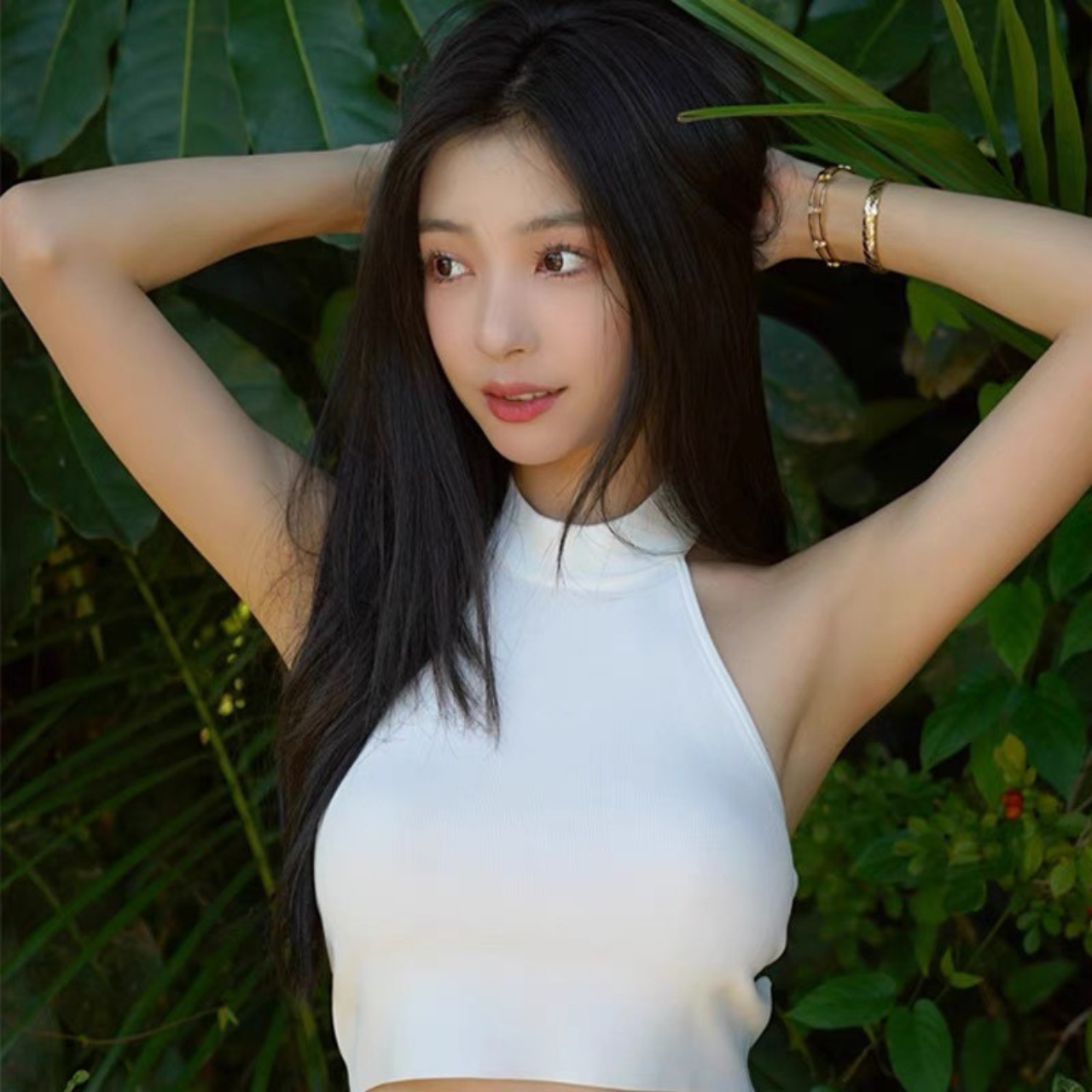 Áo croptop kiểu yếm ôm cổ lọ hở lưng khoe eo cài nút thời trang ngọc phong cách hàn quốc đẹp sexy sang chảnh 2022