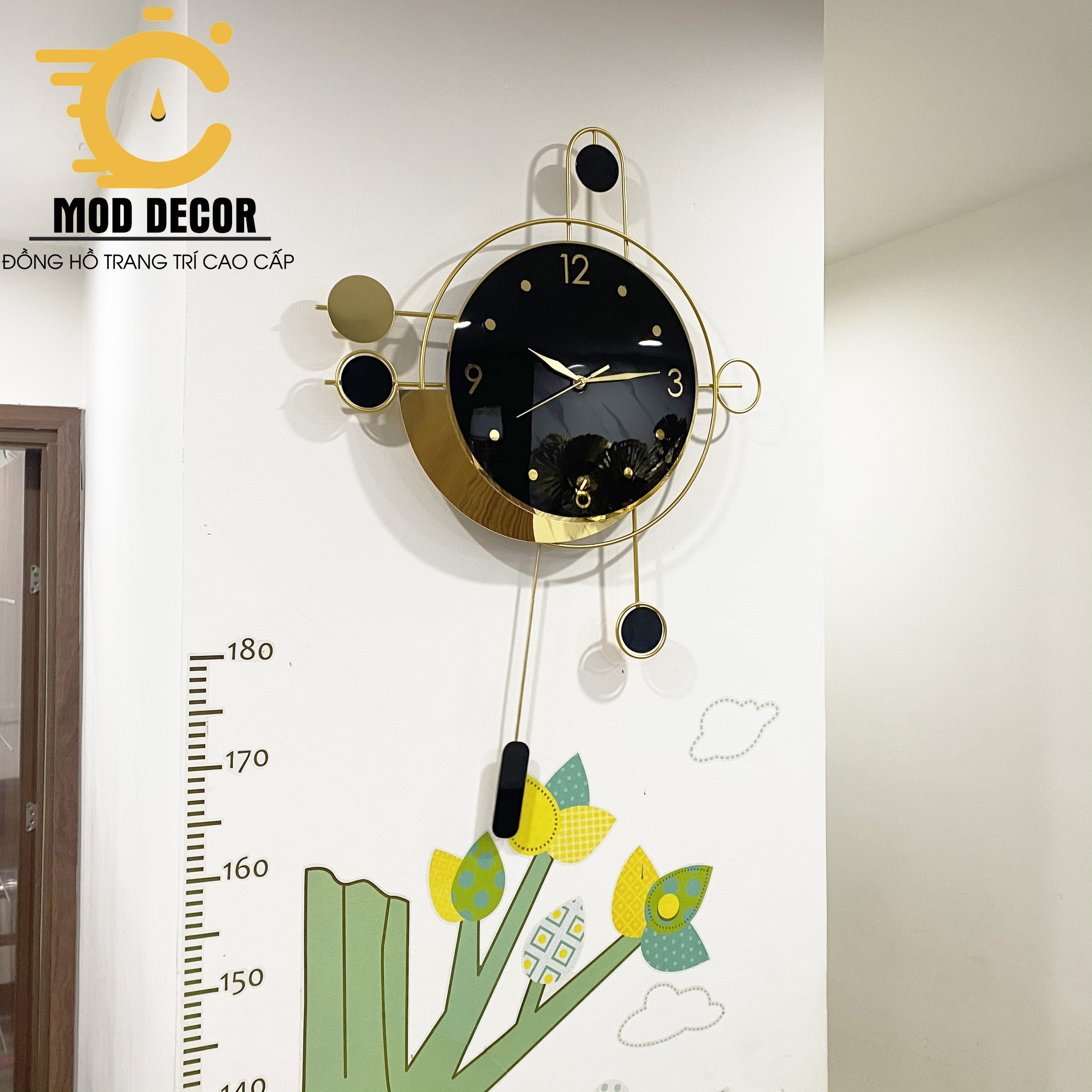 Đồng hồ treo tường kim trôi quả lắc 2173 cho phòng khách đẹp