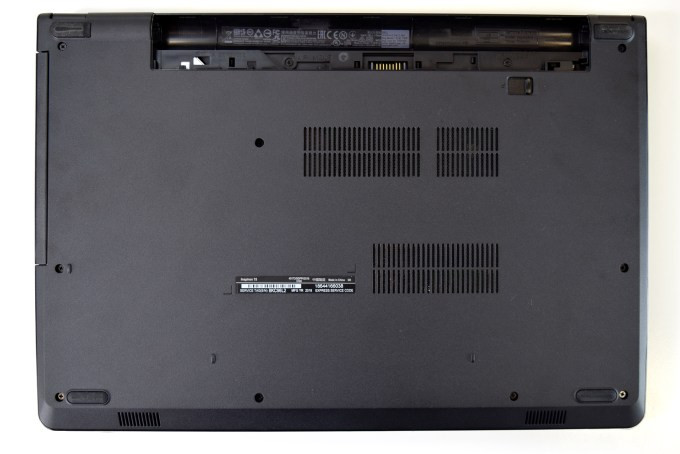 Đánh giá tổng quan Dell Inspiron 3576 (F3576-70153188) 12