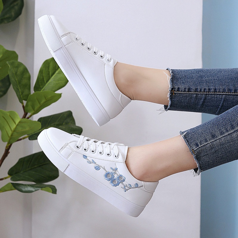 Giày Sneaker - Giày Thể Thao Nữ Màu Trắng Hoạt Tiết Hoa Anh Đào YF9528