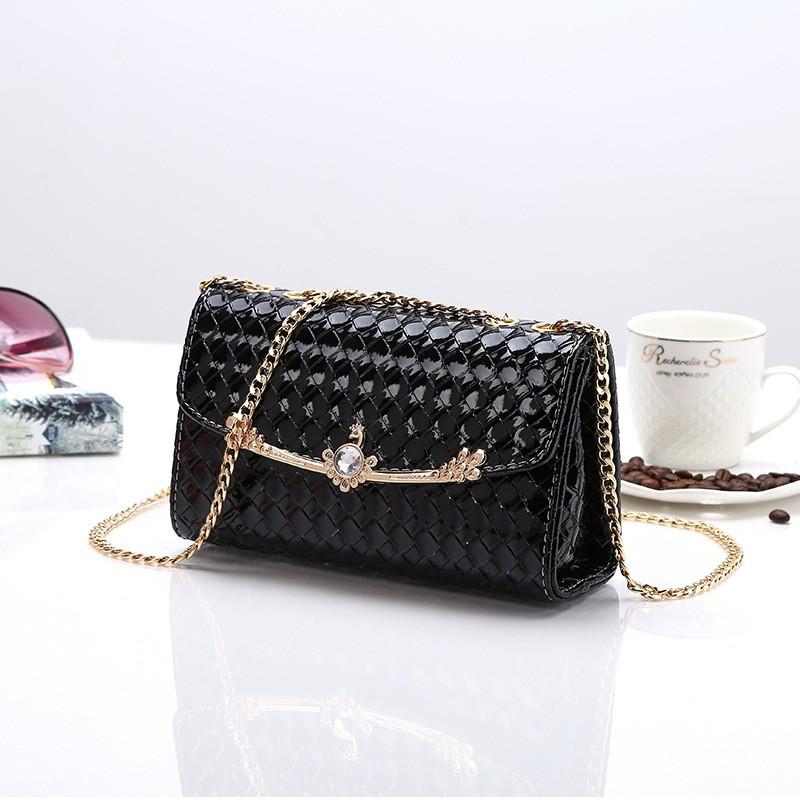 Túi đeo chéo caro con công thời trang