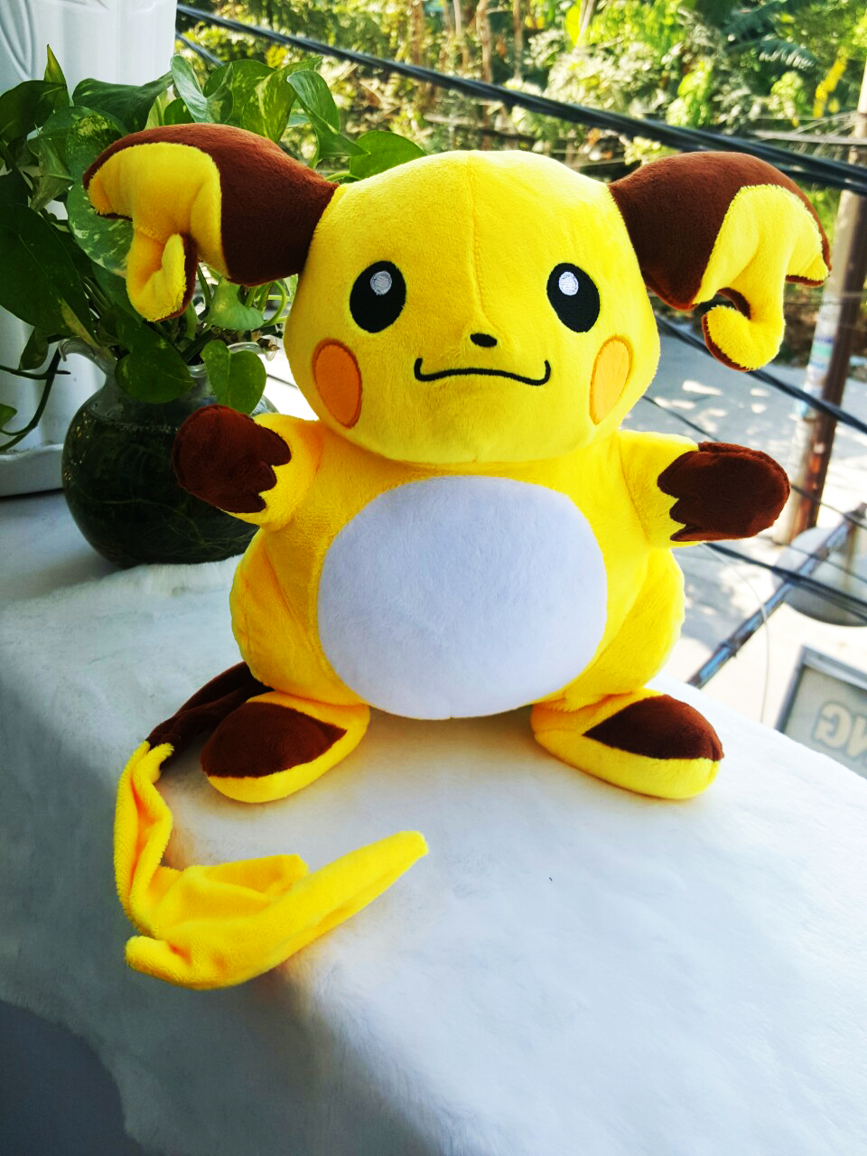 Gấu Bông Pokemon Chuột Điện Raichu Bé Trai Đuôi Sấm Sét 30cm