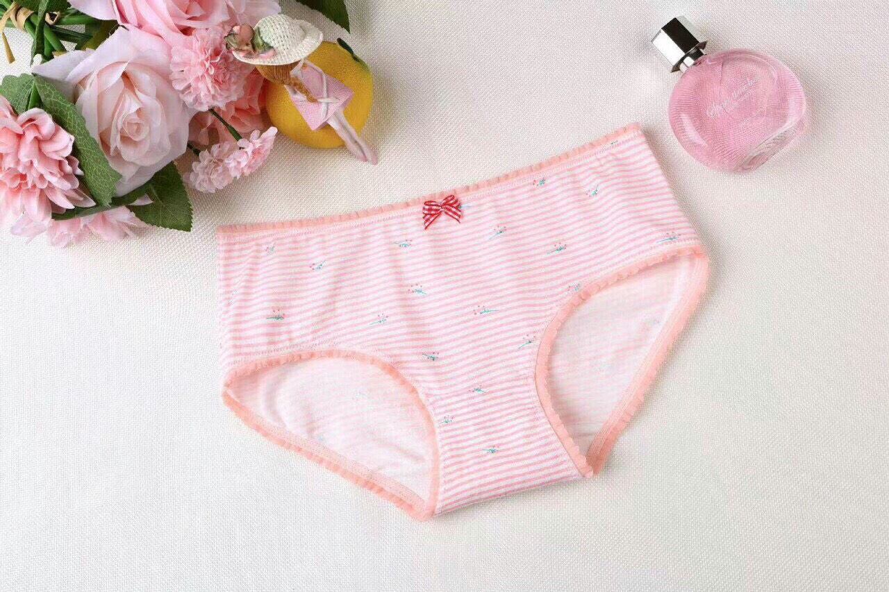 Set 5 quần lót họa tiết hoa quả chất vải cotton cực kỳ co dãn, giao màu ngẫu nhiên