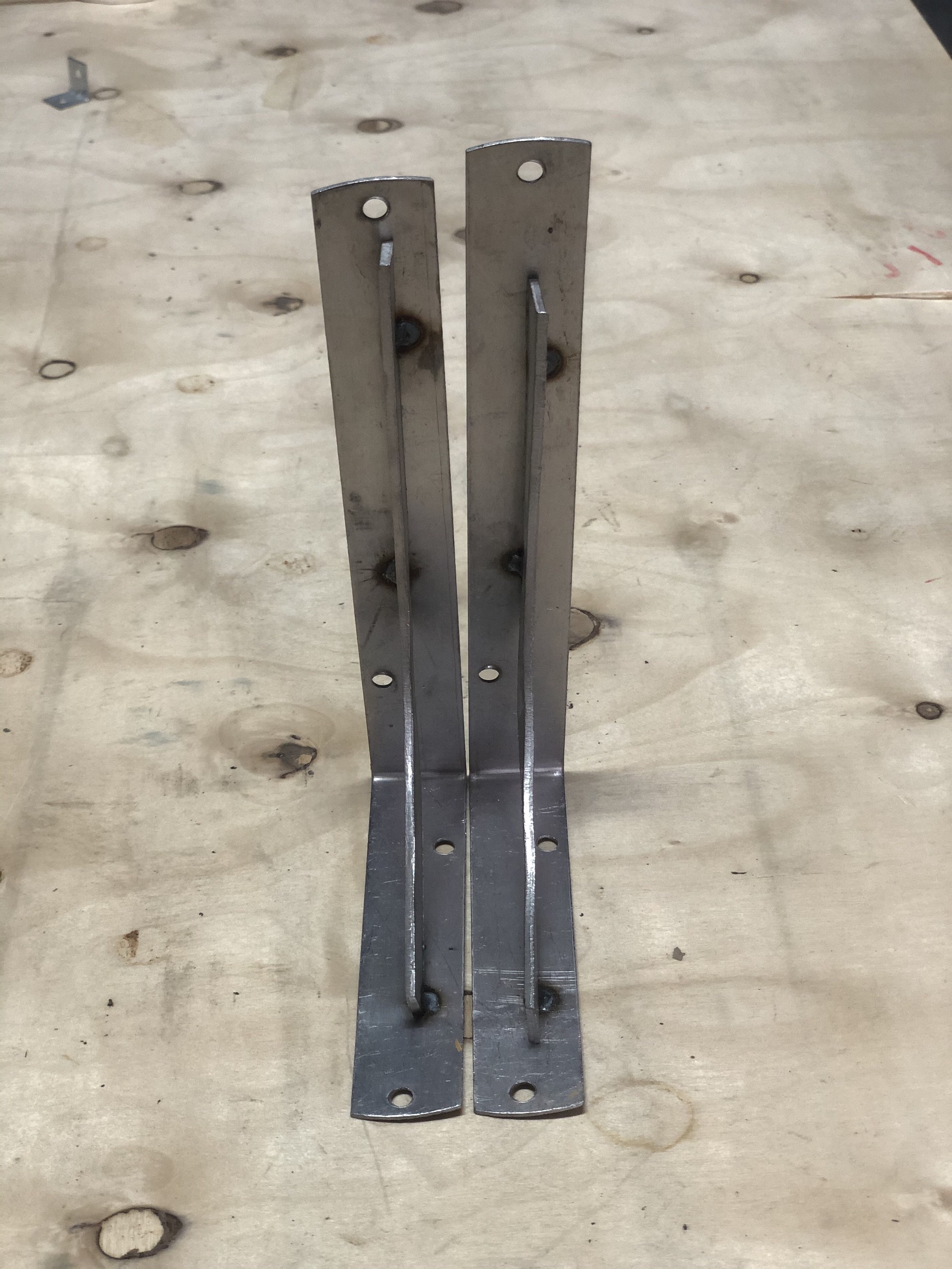 Ke góc vuông chữ L THÉP 20 x 13 x 3 cm