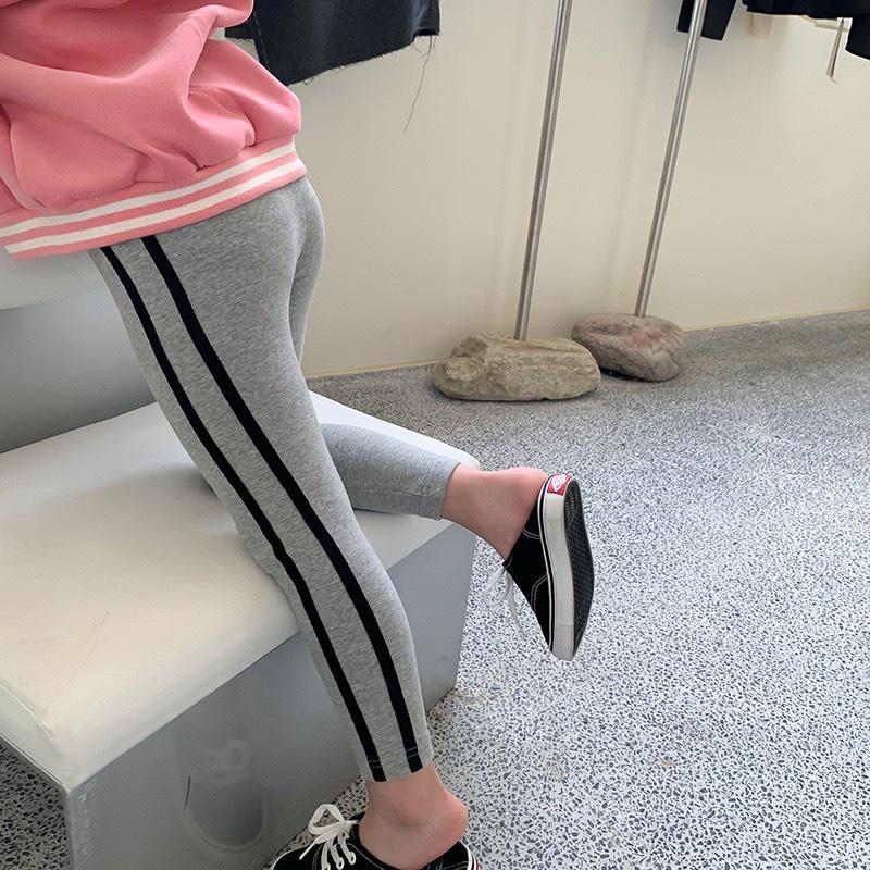 Quần legging dài viền sọc thể thao cho bé Q869