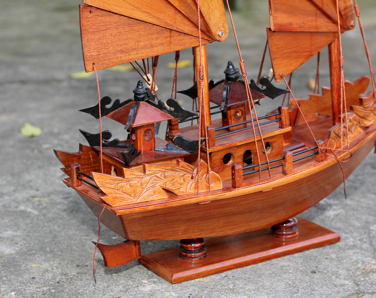 Mô hình thuyền buồm gỗ trang trí Rồng Hạ Long 40cm