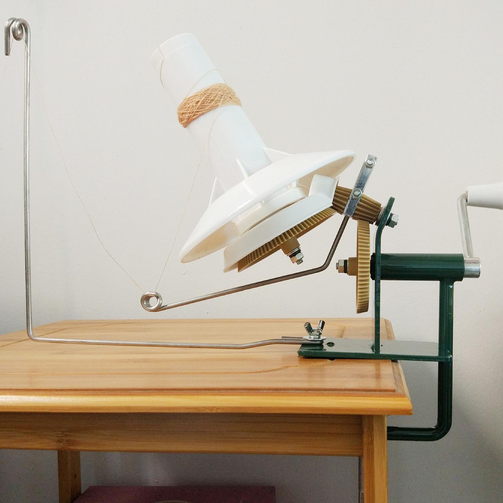 Manual Knitting Roll Fiber String Yarn Machine Winder Holder Clamp