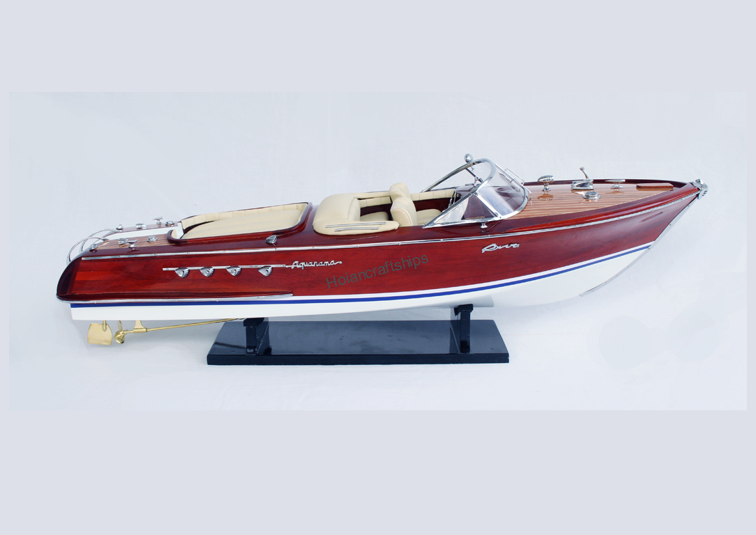 Mô hình tàu Riva Aquarama 50cm (Nệm kem)