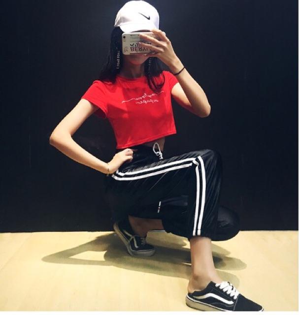 Áo thun tay ngắn croptop