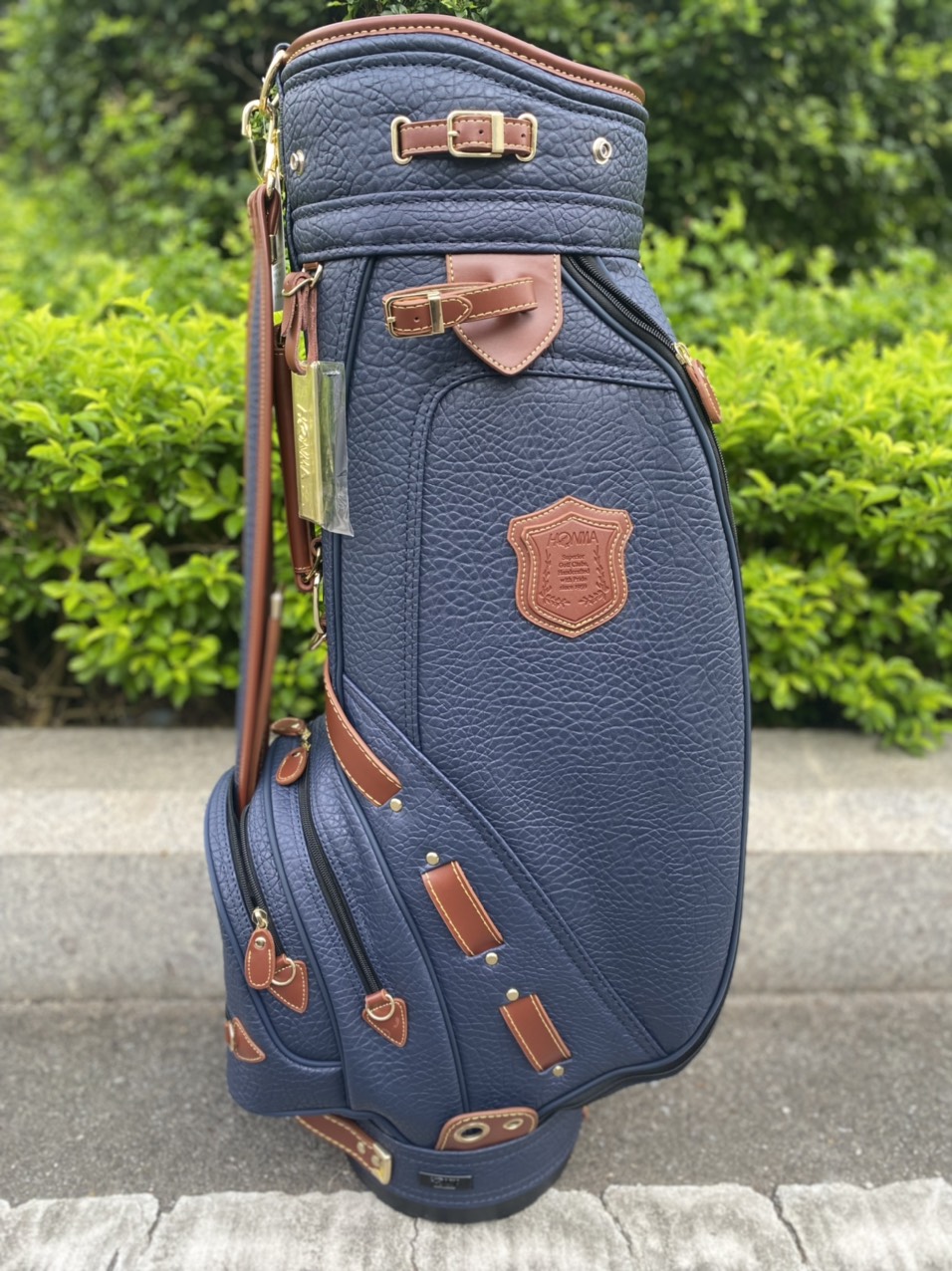 Túi Đựng Gậy Golf Da Bò Thật, Có Hai Màu Nâu Và Xanh Navi Đựng Được 14 - 16 Gậy