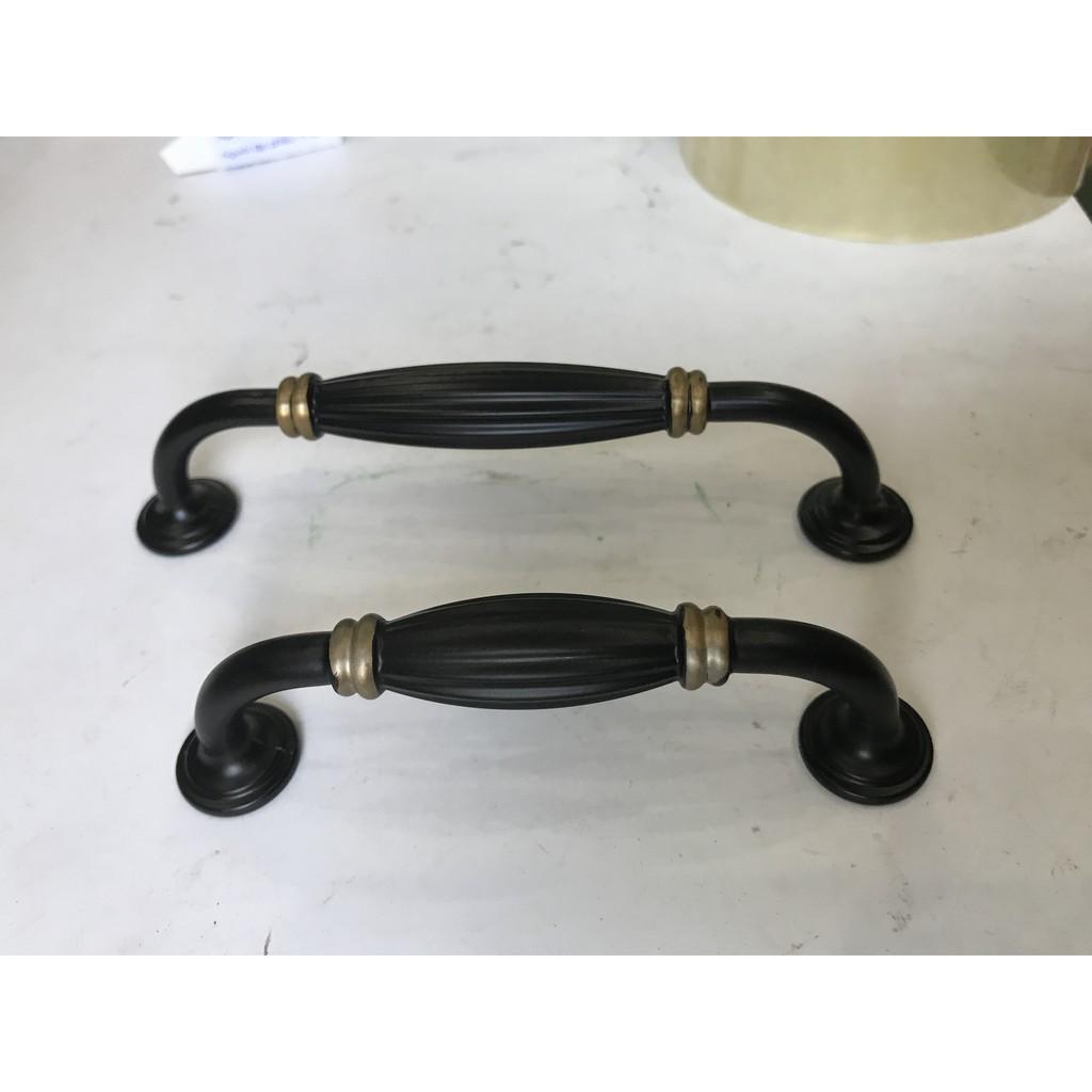 Tay nắm tủ tân cổ điển màu đen sang trọng
