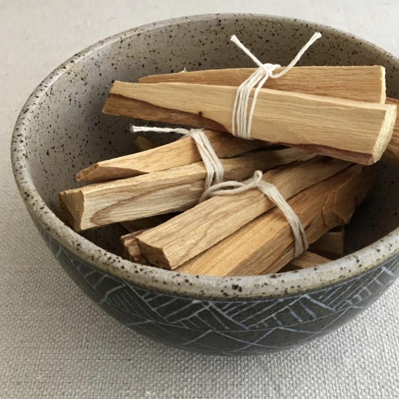 Gỗ Thánh (Palo Santo) Loại Cao Cấp 100GR l XÔ THƠM THANH TẨY