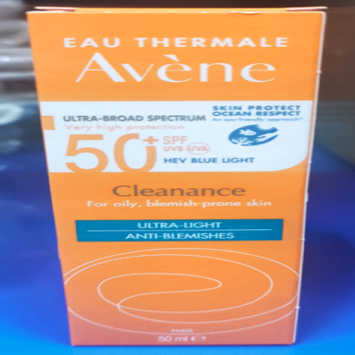 Sữa chống nắng quang phổ rộng cho da dầu mụn AVÈNE CLEANANCE PROTECT 50+ 50ml BLUE LIGHT