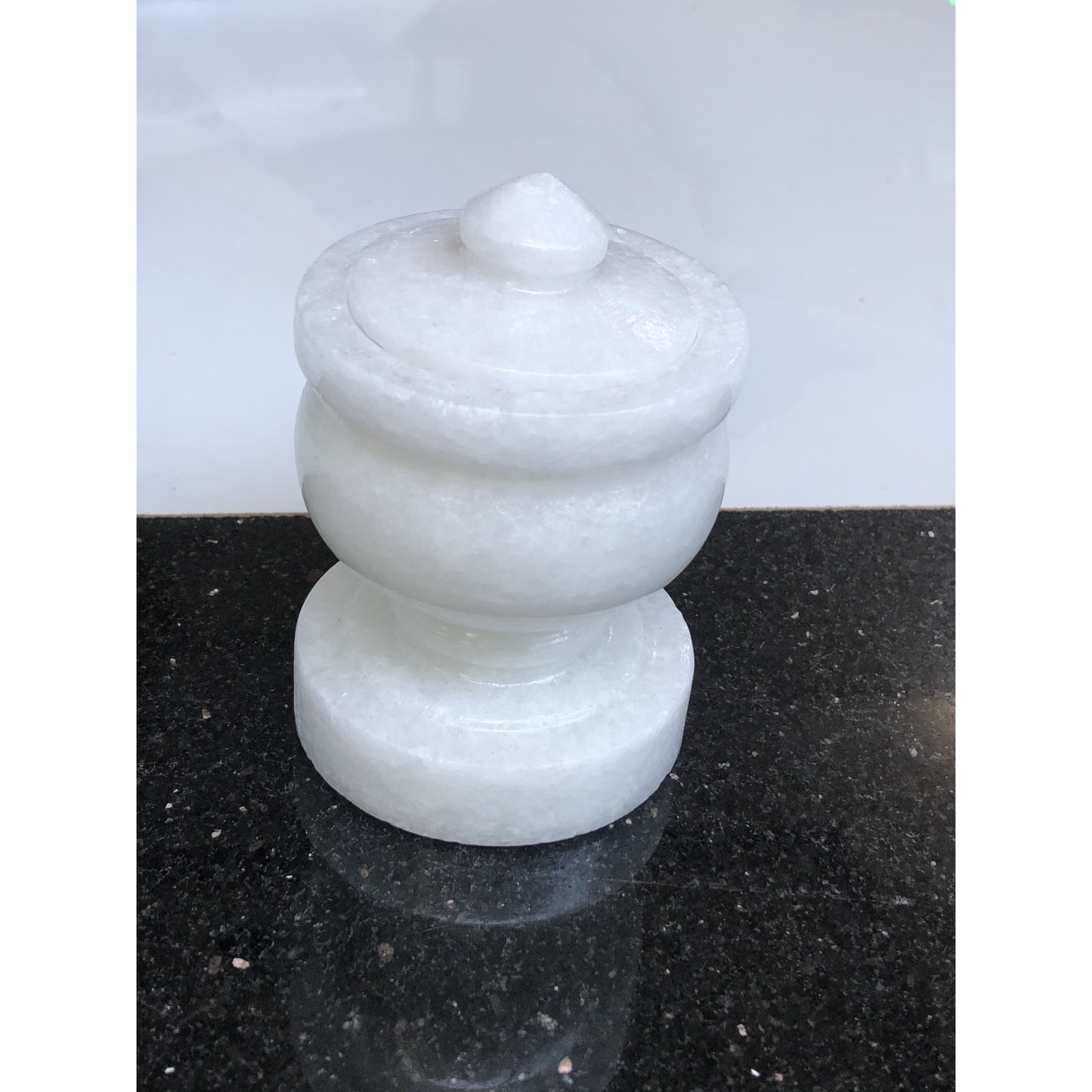 Ly nước thờ đá non nước cao 7cm bán theo đôi