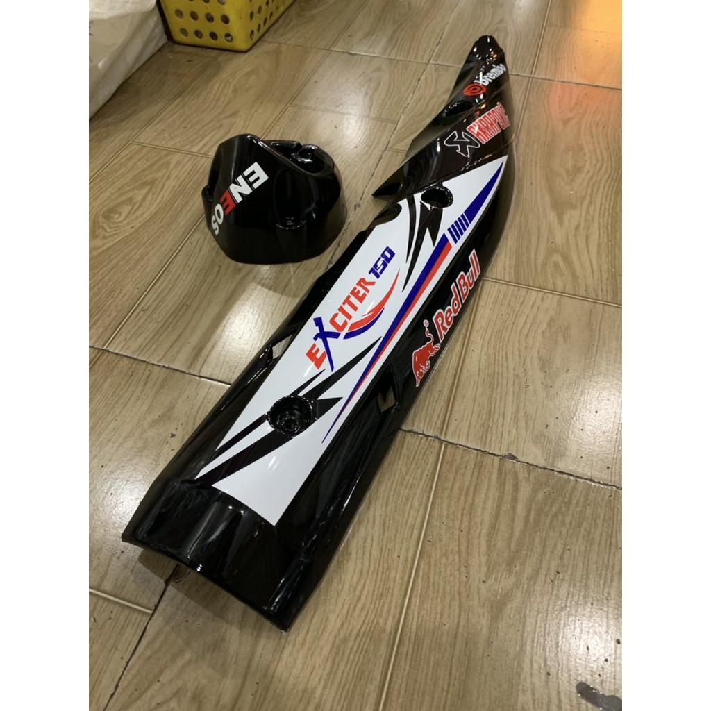 Ốp pô và chụp đích pô exciter 150 màu đen bóng