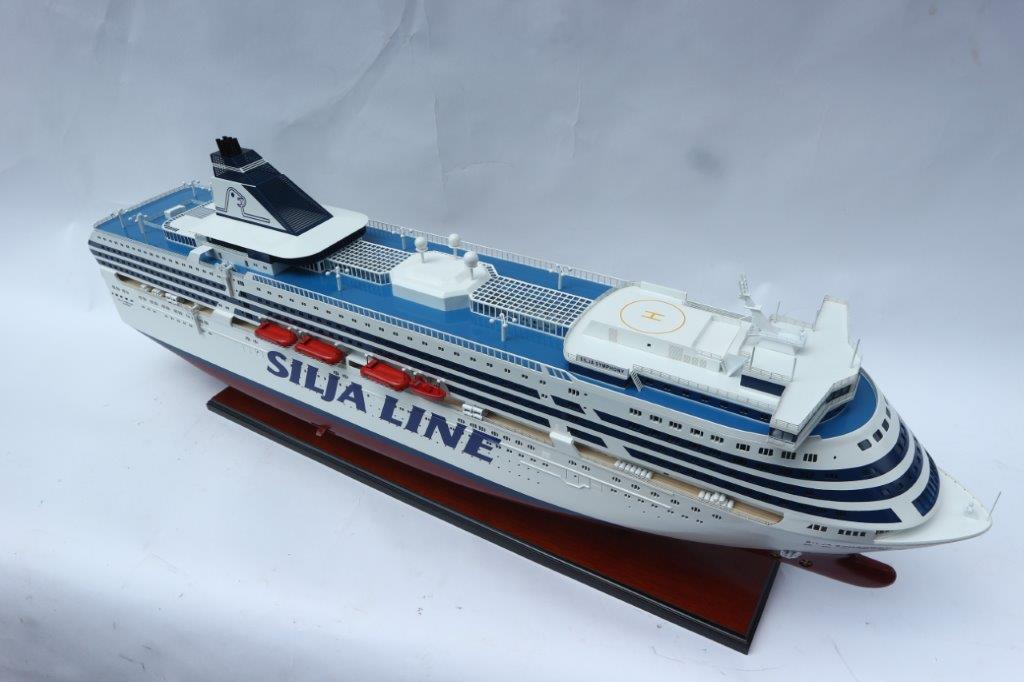 Mô hình thuyền du lịch SILJA SYMPHONY - 100cm