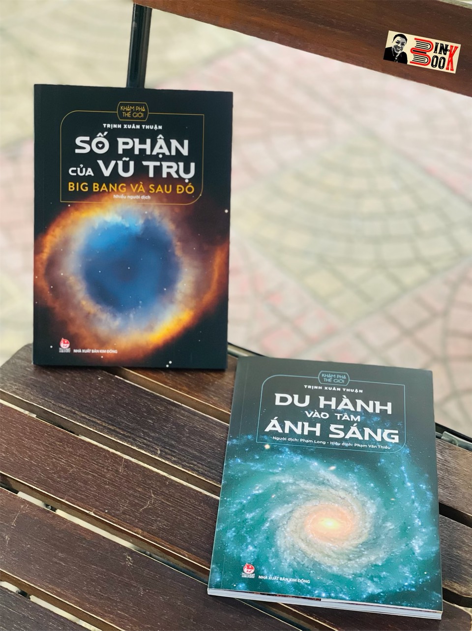 DU HÀNH VÀO TÂM ÁNH SÁNG - SỐ PHẬN CỦA VŨ TRỤ Big bang và sau đó – tái bản 2022 –NXB Kim Đồng