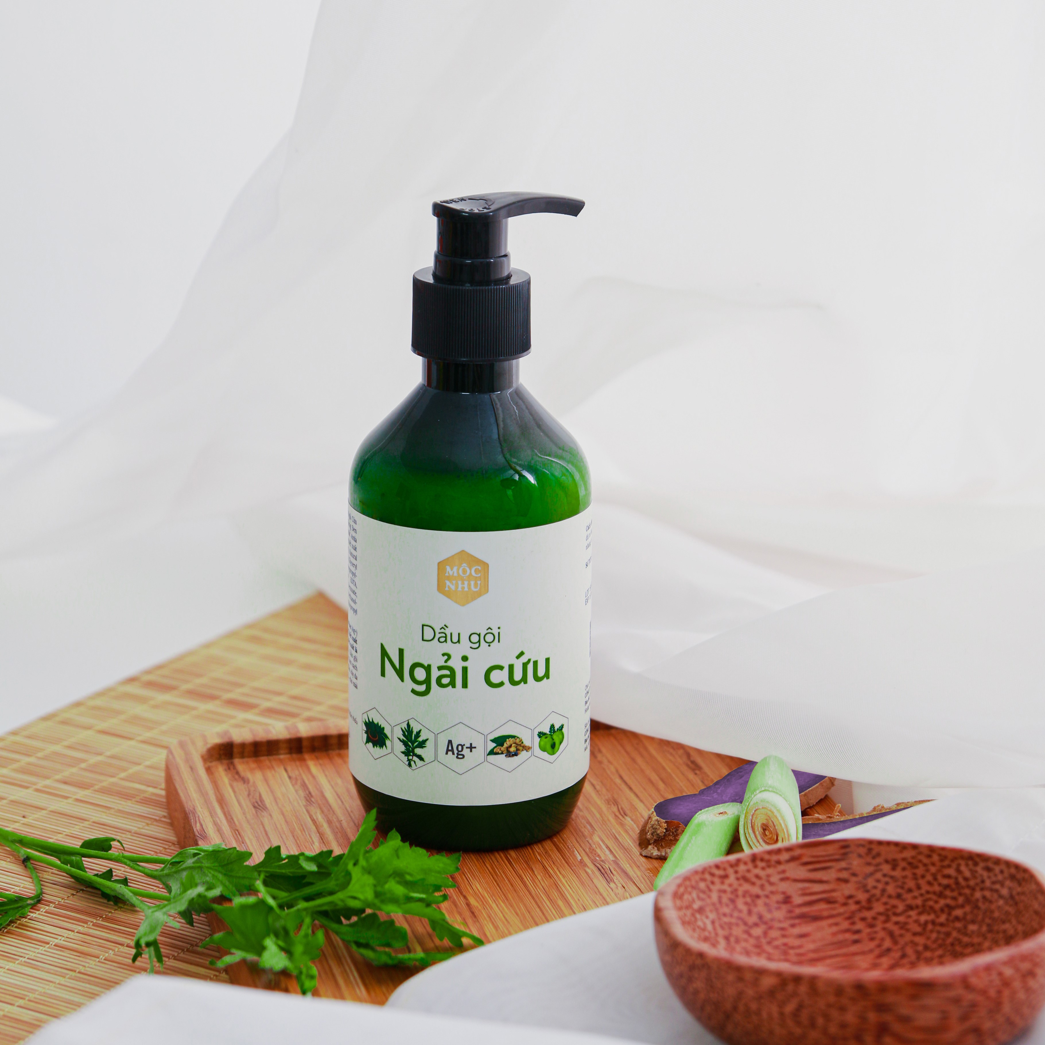 Dầu Gội Ngãi Cứu Mộc Nhu 300ml - Giảm Gàu Ngứa, Nấm Da Đầu Từ Ngải Cứu