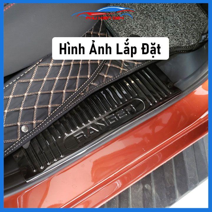 Bộ nẹp bước chân ô tô Ranger 2022-2023-2024 vân titan, ốp bậc cửa lên xuống chống trầy xước, trang trí xe hơi