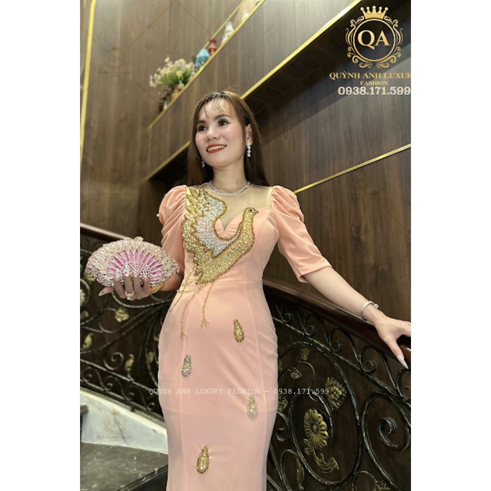 Đầm Dạ Hội Hồng Mẫu Chim Công Pha Lê Sang Trọng Cao Cấp Amity Dress