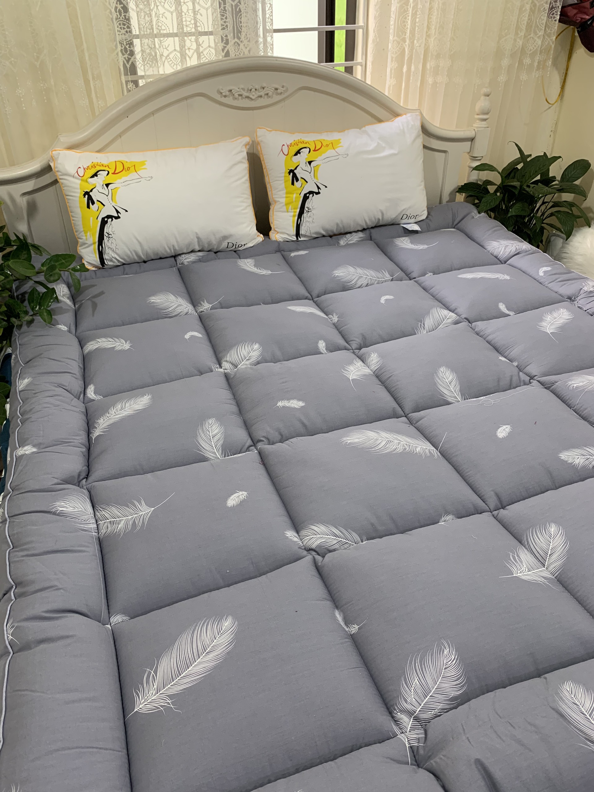 Tấm làm mềm đệm topper home collection loại đẹp - Lông Vũ - Tặng kèm 1 móc khóa Houston