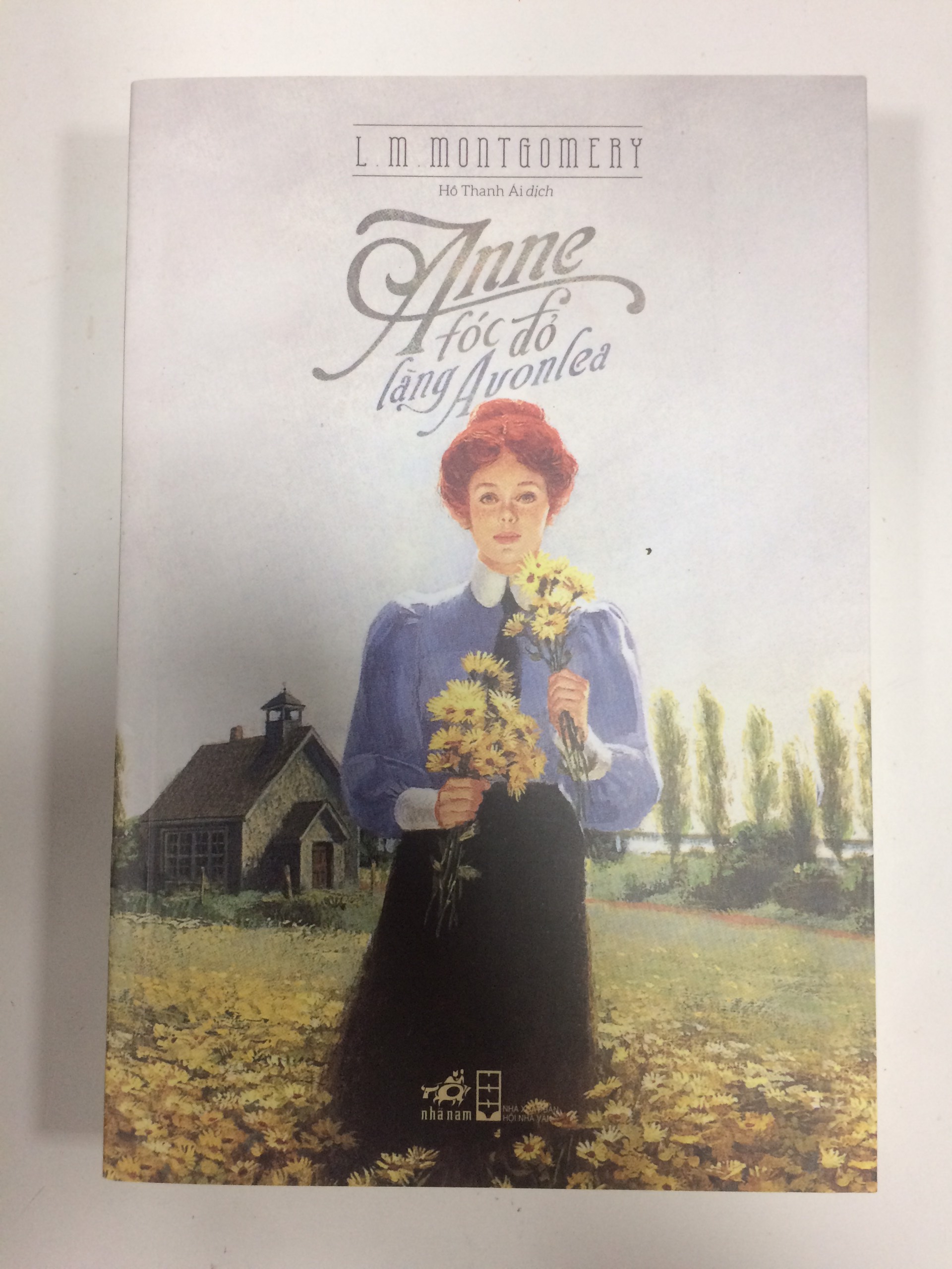 Anne tóc đỏ làng Avonlea