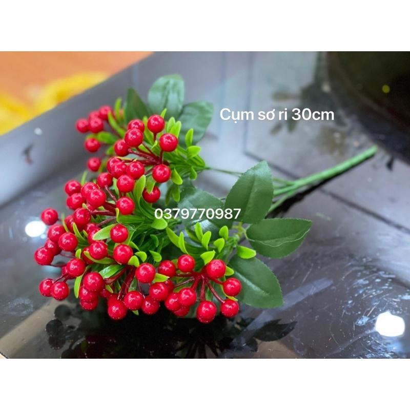 Cụm sơri đỏ, cành quả cherry dài 30cm -Cây giả decor trang trí nhà cửa nội thất phòng khách phòng ngủ
