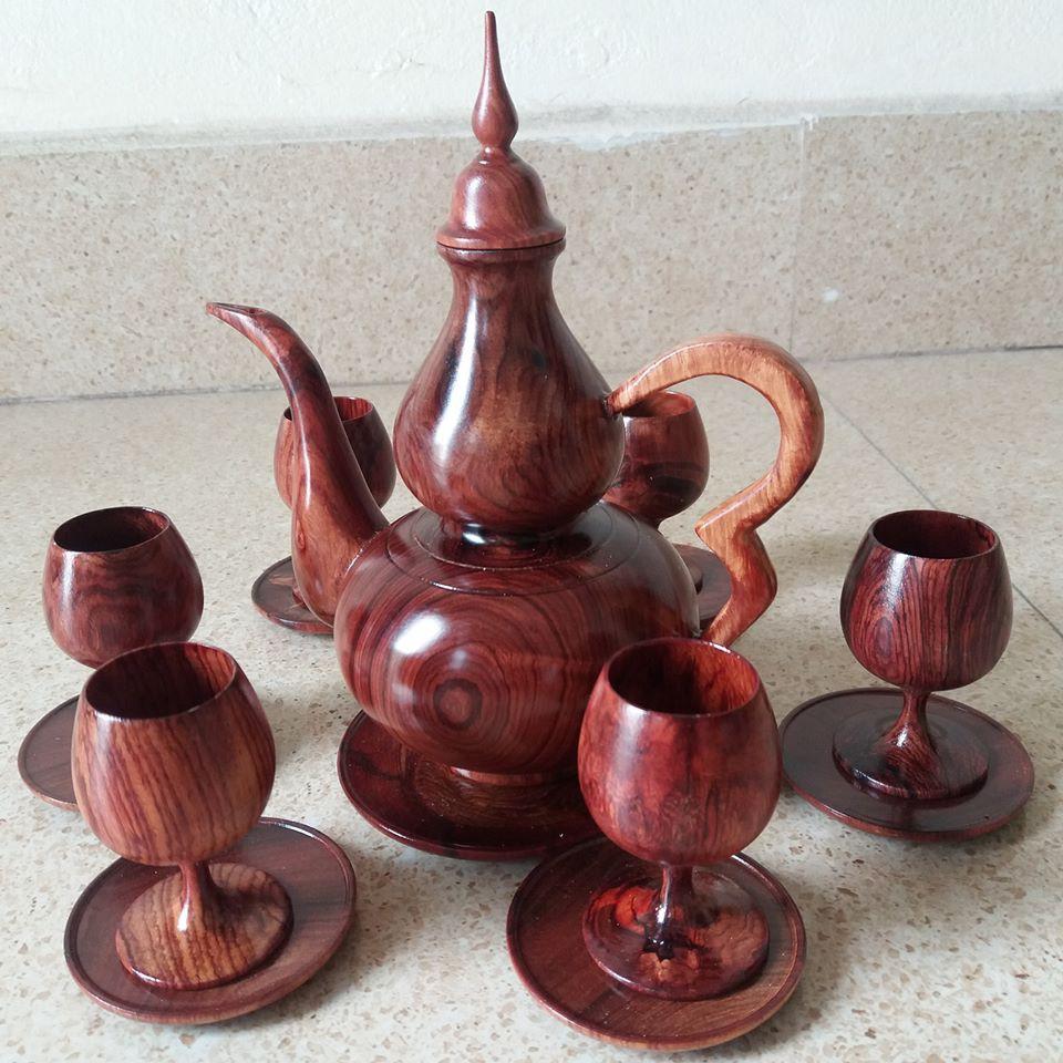 Ấm chén gỗ cẩm lai combo bộ 1 ấm+ 6 chén+ 7đĩa