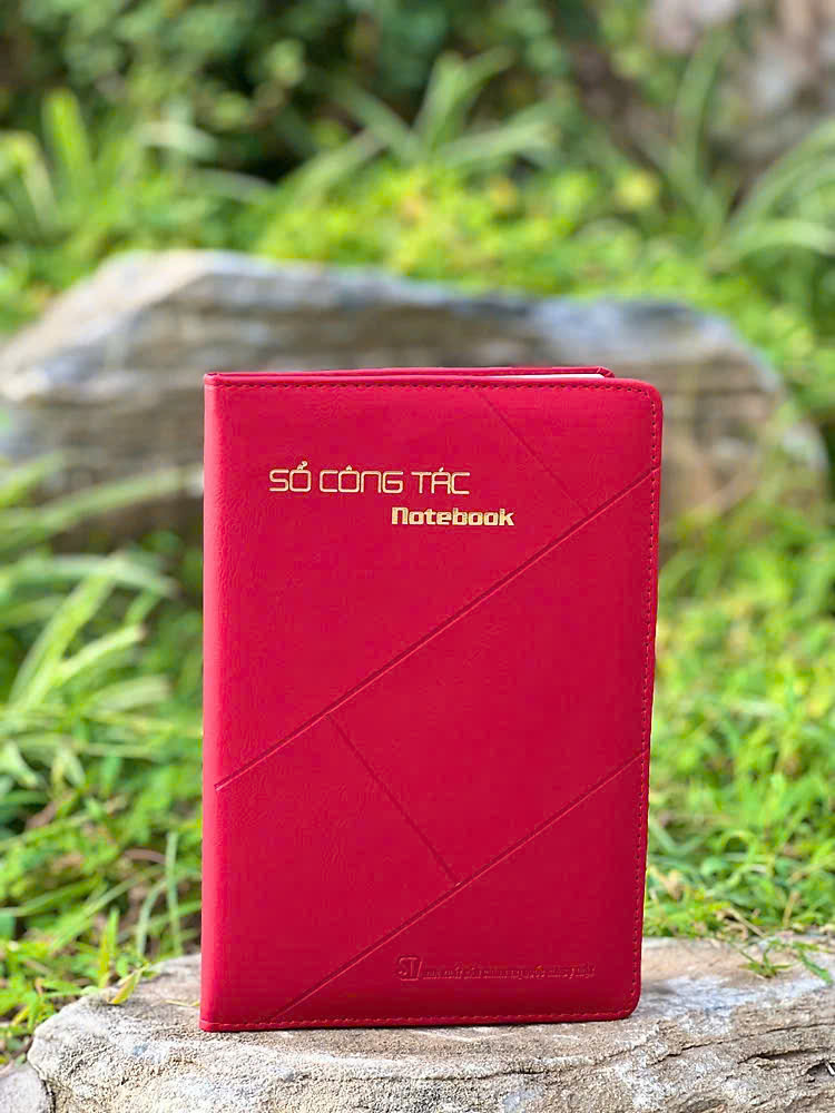 Sổ công tác bìa da ( màu đỏ)