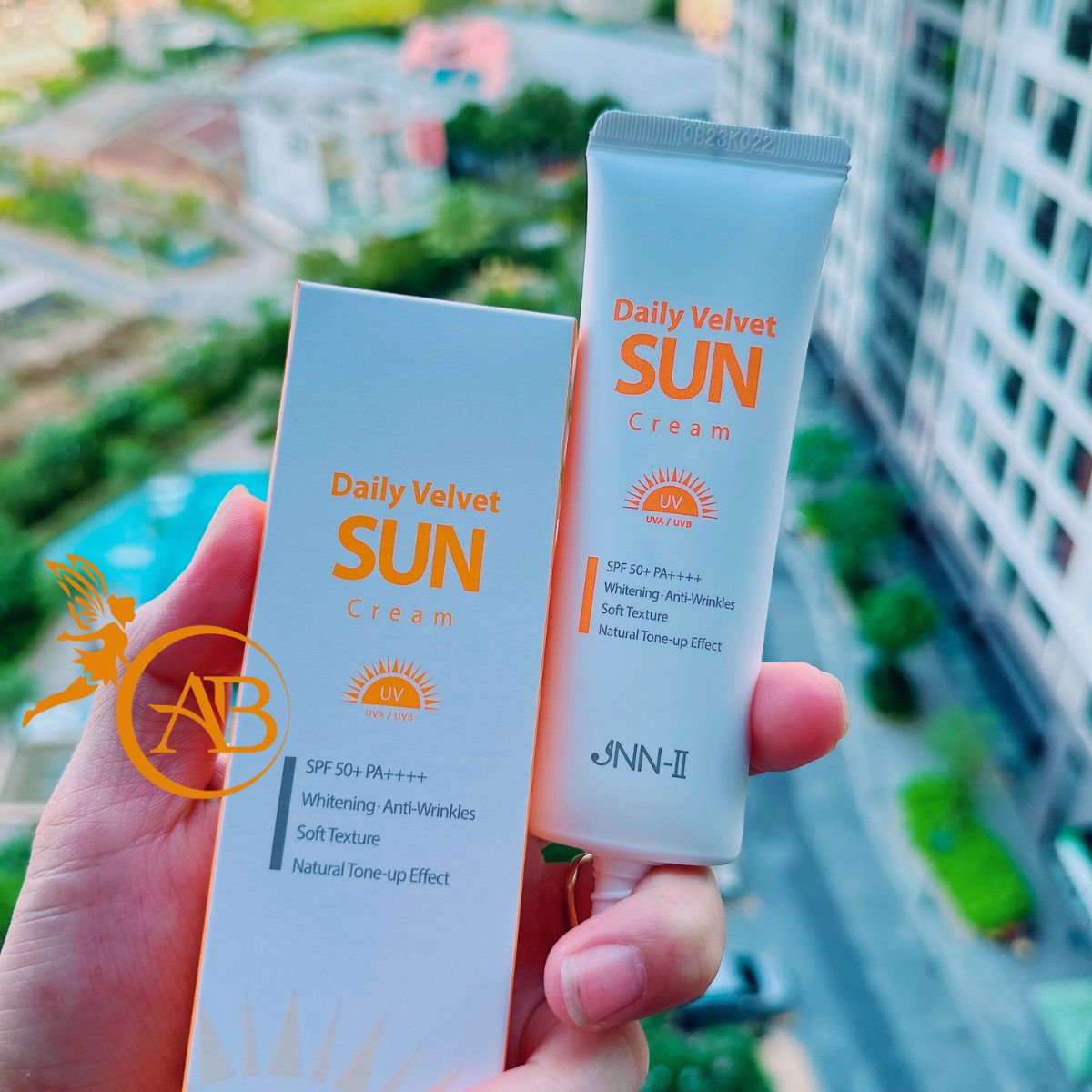 Kem Chống Nắng Centella JNN-II Daily Velvet Sun Cream 50ml - Nâng Tone - Kiềm Dầu - Chỉ Số SPF50+PA++++ - Bảo Vệ Da